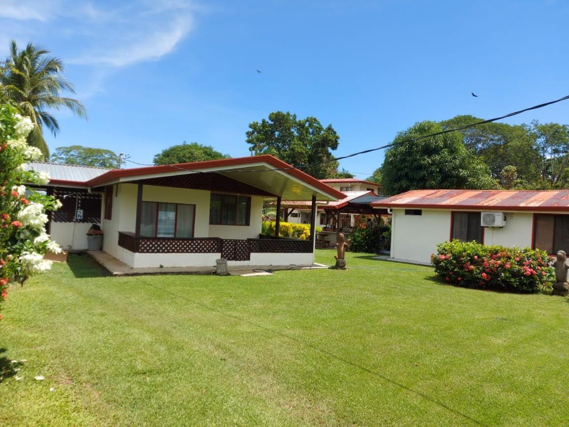 Yubarta Lodge Uvita Exterior foto